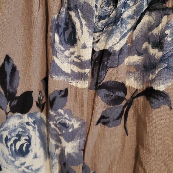 Romper - Picture 2 of 6